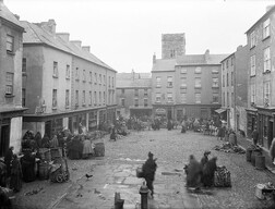 Arundel Square