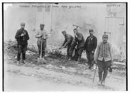 German prisoners at work -- near Villeroy  (LOC)