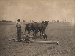 Levelling the land, 1909