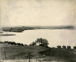 Shacktown and Cootes Paradise. 1930.