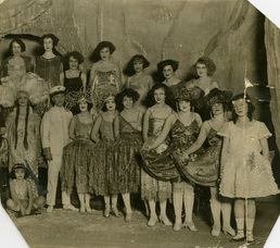 Unidentified dancers on stage. [1924 or 1925]