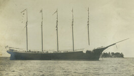 Helen J Seitz launch 1905