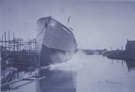 Launch of Kingston Garnet, Beverley 1928 (archive ref DDPD-2-2-5)