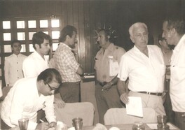Oficinas del director de Astilleros Unidos del PacÃ­fico, donde fueron recibidas las autoridades universitarias, maestros y representantes de la CONETI, por el sr. de Rueda. Sep. 13 de 1971