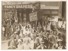 Man on stilts for promotion of the film "Street Scene", King Vidor, Sydney, ca. 1931, Sam Hood