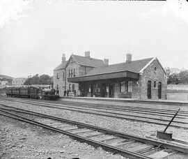 All standing still in Clifden!