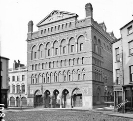 "Unidentified photograph from the Stereo-pair collection" is Theatre Royal, Belfast