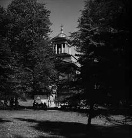 The Old Helsinki Church and churchyard in August 1947