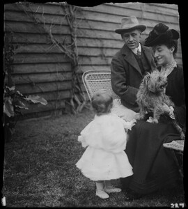 Banjo Paterson with wife Alice and daughter Grace, ca. 1900-1912, by Lionel Lindsay