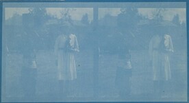 Swahili girl Mariam Ascha and Kirsti Gallen-Kallela standing in front of the Gallen-Kallela family's last African home in Nairobi in October 1910 (copy 1).