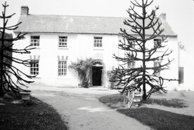 Billy Byrne's Raleigh All Steel ... and his house