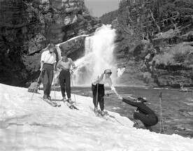 Waterton Park skiing