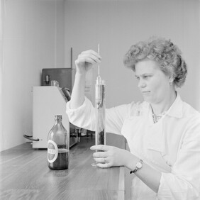 Kulutusosuuskuntien Keskusliiton kokoelma D1974_33_7477Q