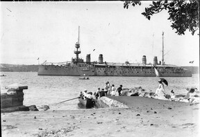 French heavy cruiser Montcalm, Sydney, ca. 1914 / Sam Hood