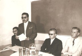 Escuela de Ciencias del Mar. MazatlÃ¡n. Ricardo Urquijo, Alfredo ValdÃ©z Montoya, Gonzalo Armienta.