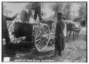 Cooking for French soldiers during battle  (LOC)