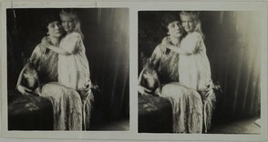Margaret Lippo Hecht and her daughter Margaret who Akseli Gallen-Kallela painted in Chicago, 1924; photograph 8.