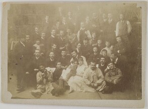 Group portrait at AcadÃ©mie Julian, art school where Axel GallÃ©n studied, in Paris, 1884.