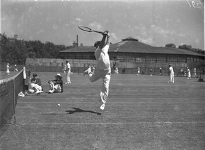 V Harding, ca. 1930 / photographer Sam Hood