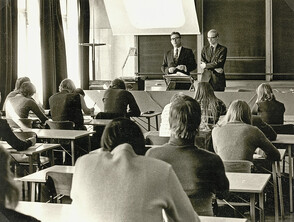 Lecturing with an overhead projector