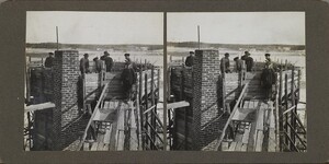 Stereoscopic photograph picturing the construction of the roof at TarvaspÃ¤Ã¤