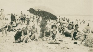 Beachgoers at Kirra Beach, Coolangatta