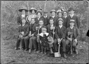 Wood chopping team, Tasmania (c1900s)