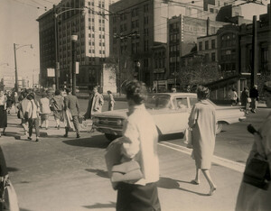 Pedestrian crosswalk at King & Hughson Streets