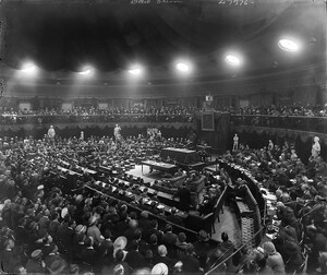DÃ¡il Ã‰ireann meeting in the Mansion House, August, 1921