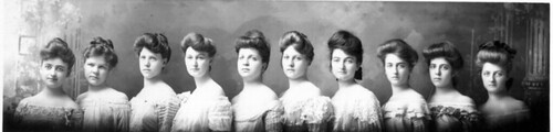 Women's group portrait 1903